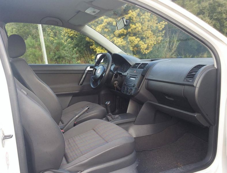Volkswagen Polo • 2005 • 327,000 km 2