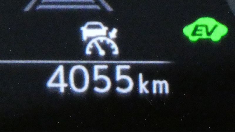 Lexus NX • 2022 • 4,055 km 9