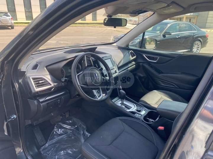 Subaru Forester • 2019 • 49,000 km 4