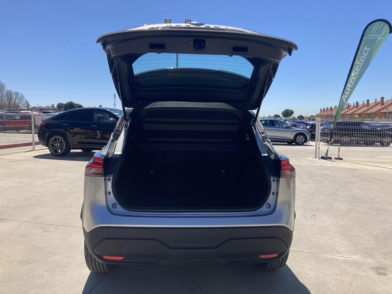 Nissan Qashqai • 2023 • 21,557 km 13