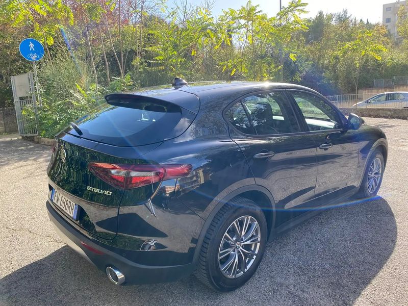 Alfa Romeo Stelvio • 2019 • 125,000 km 3