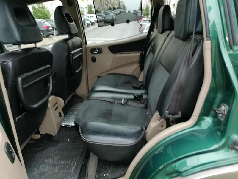 Nissan Terrano • 2000 • 275,000 km 7