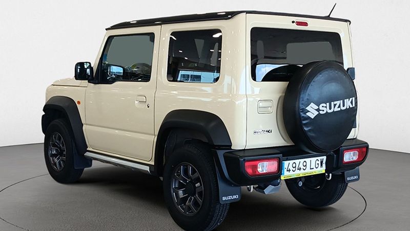 Suzuki Jimny • 2020 • 69,345 km 5