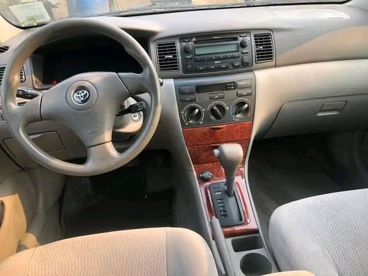 Toyota Corolla • 2015 • 80,000 km 3