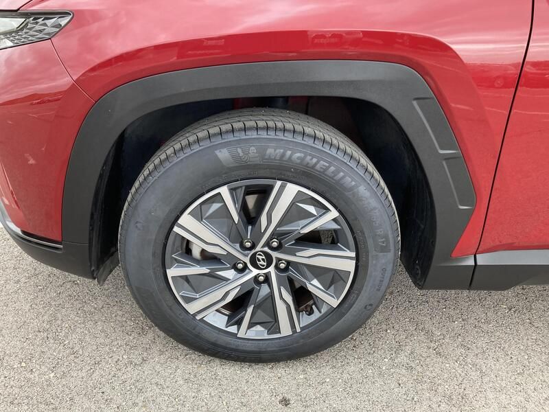 Hyundai Tucson • 2022 • 35,051 km 14