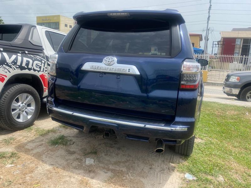 Toyota 4-Runner • 2015 • 110,128 km 4