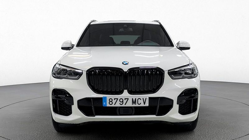 BMW X5 • 2022 • 12,900 km 9