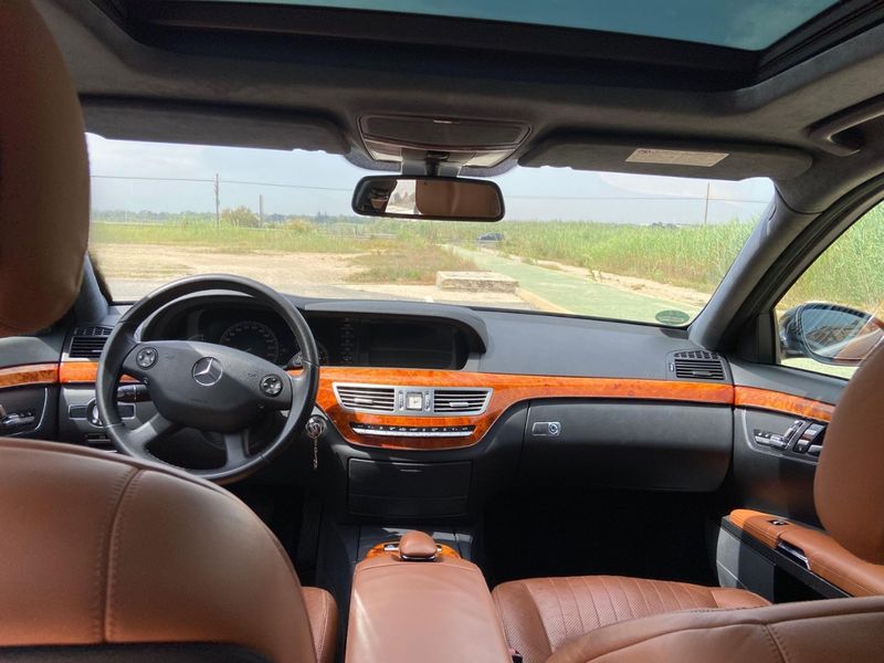 Mercedes-Benz S-Class • 2008 • 468,000 km 10