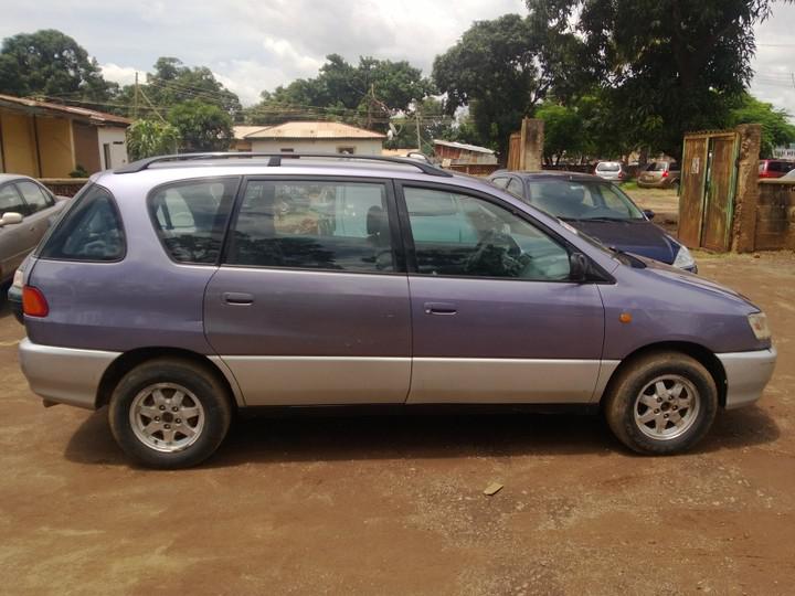 Toyota Picnic • 2008 • 75,433 km 4