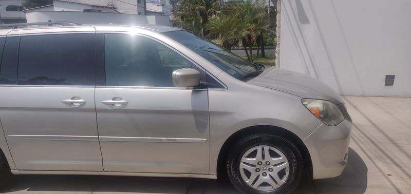 Honda Odyssey • 2007 • 201,300 km 6