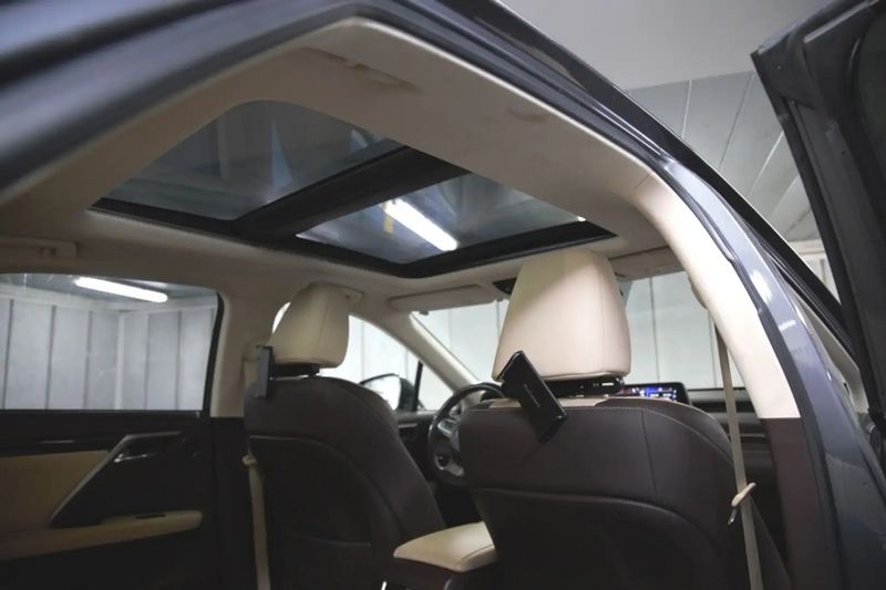 Lexus RX 450h • 2017 • 214,000 km 12