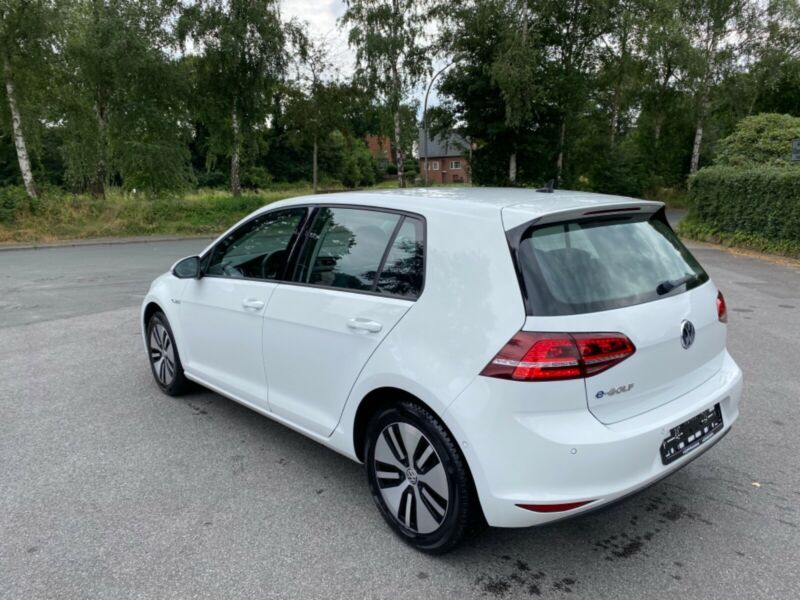 Volkswagen Golf • 2014 • 103,000 km 8