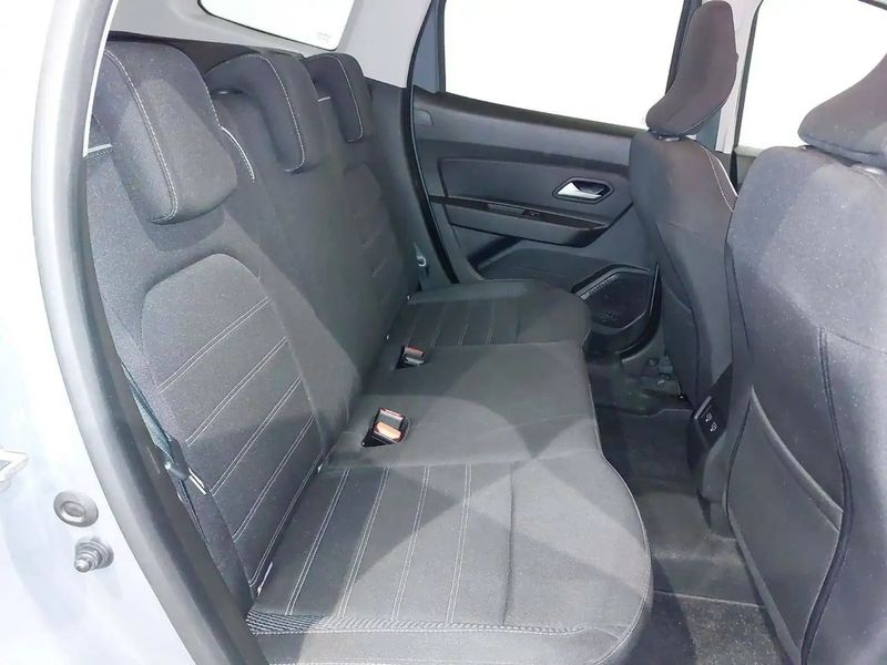 Dacia Duster • 2023 • 10,916 km 12