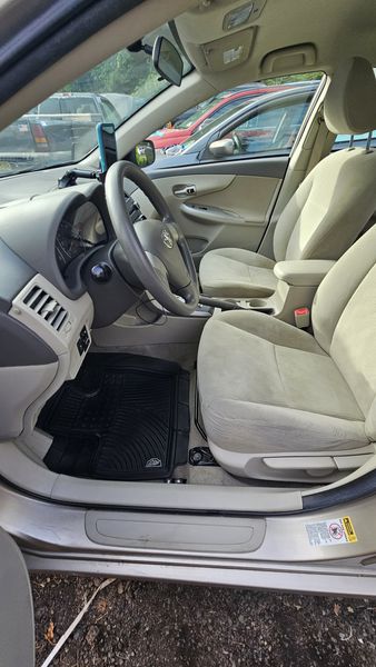 Toyota Corolla • 2010 • 130,000 mi 5