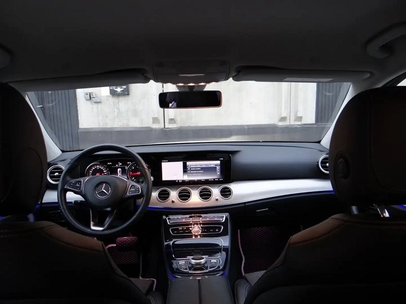 Mercedes-Benz E • 2018 • 89,000 km 7