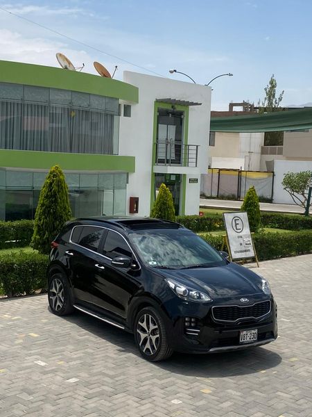 Kia Sportage • 2018 • 37,000 km 4