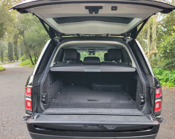 Land Rover Range Rover • 2018 • 125,000 km 6