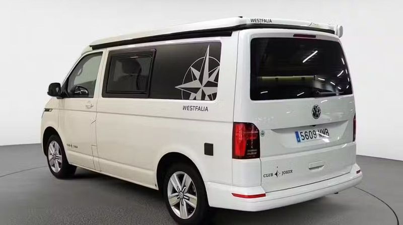Volkswagen California • 2023 • 28,109 km 3