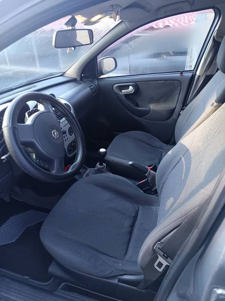 Opel Corsa • 2004 • 190,000 km 2