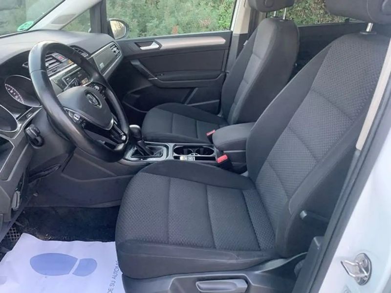Volkswagen Touran • 2017 • 139,000 km 6