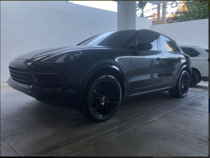 Porsche Cayenne • 2020 • 75,000 km 4