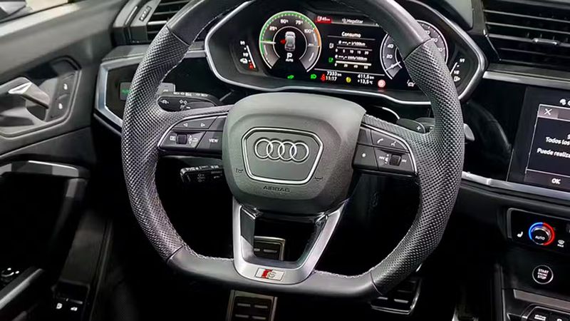 Audi Q3 • 2024 • 7,333 km 17