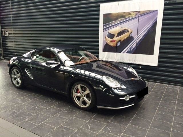 Porsche Cayman • 2006 • 15,000 km 14