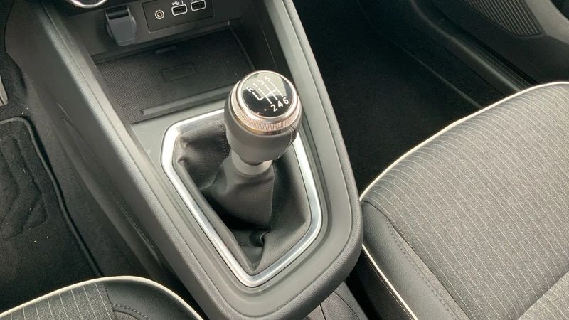 Mitsubishi Colt • 2023 • 9,348 km 12