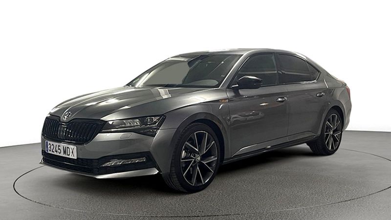 Škoda Superb • 2023 • 6,750 km 1