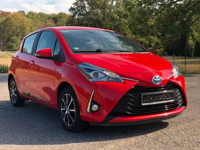 Toyota Yaris • 2018 • 55,400 km 9