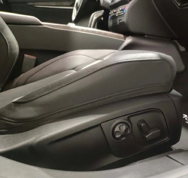 Maserati Ghibli • 2019 • 38,500 km 11