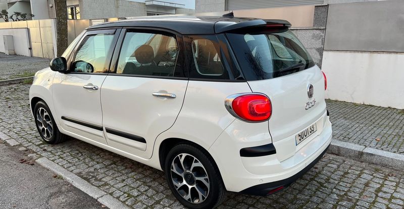 Fiat 500L • 2018 • 44,000 km 4