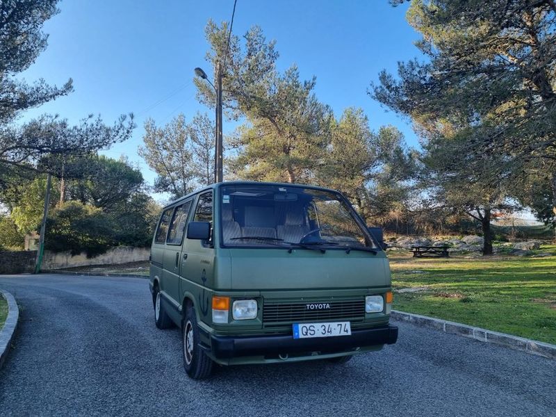 Toyota Hiace • 1989 • 216,000 km 4