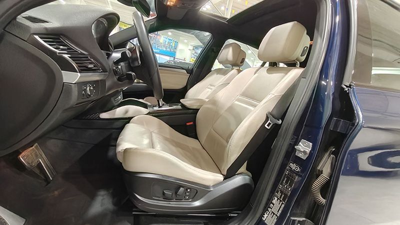 BMW X6 • 2013 • 124,000 km 8