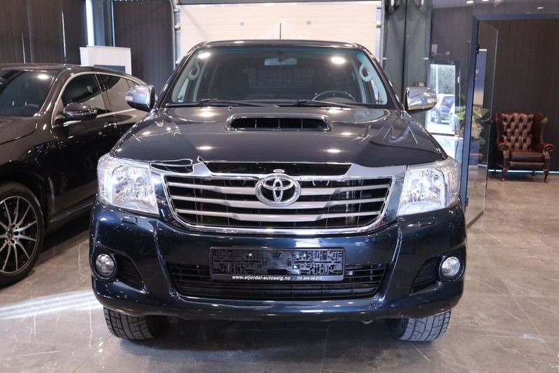 Toyota Hilux • 2015 • 128,000 km 1