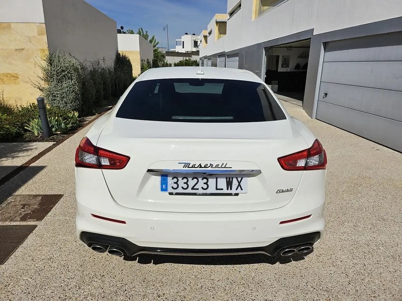 Maserati Ghibli • 2019 • 38,500 km 4