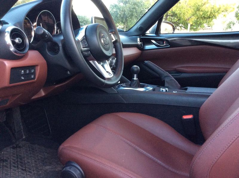 Mazda MX-5 • 2017 • 155,000 km 13