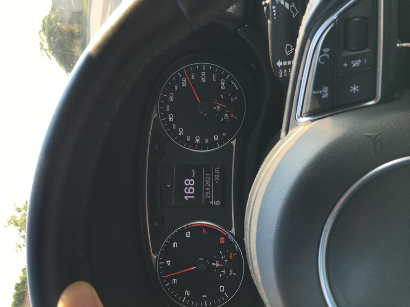Audi A1 • 2014 • 85,000 km 1