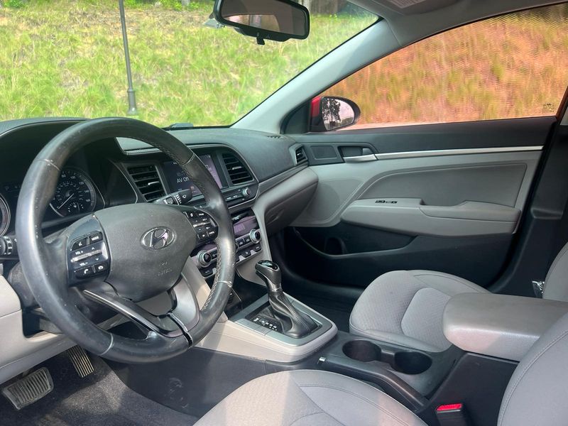 Hyundai Elantra • 2019 • 92,000 mi 4
