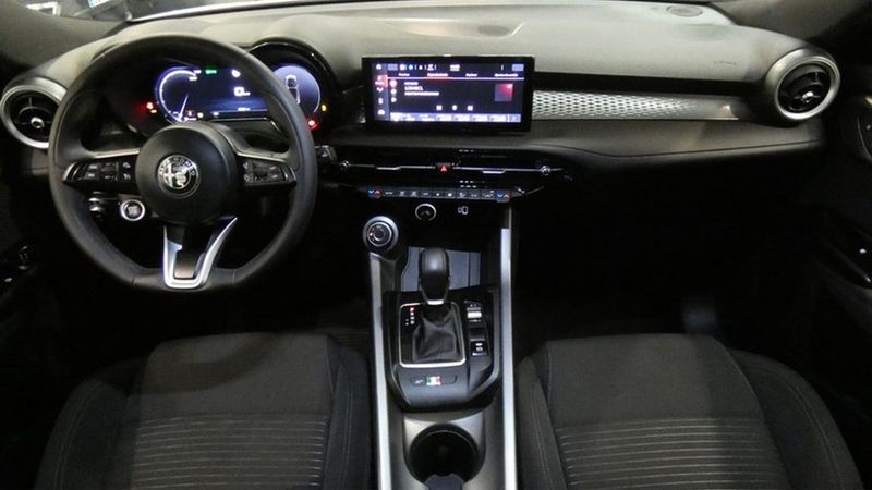 Alfa Romeo Crosswagon • 2023 • 46,343 km 8