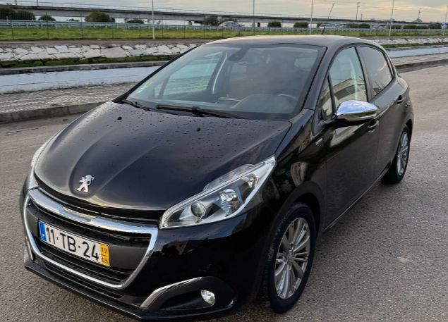 Peugeot 207 • 2017 • 67,000 km 2
