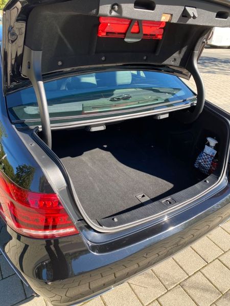 Mercedes-Benz E-Class • 2013 • 166,000 km 12