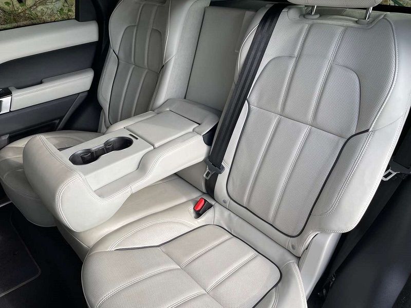 Land Rover Range Rover Sport • 2016 • 184,500 km 9