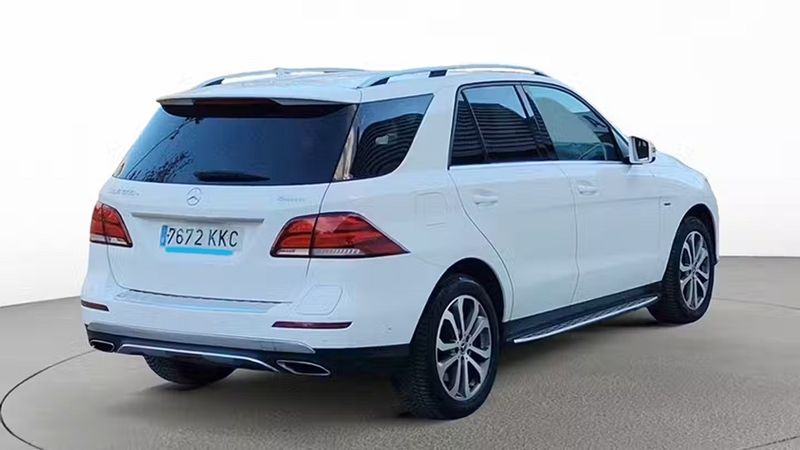 Mercedes-Benz GLE-Class • 2018 • 155,218 km 6