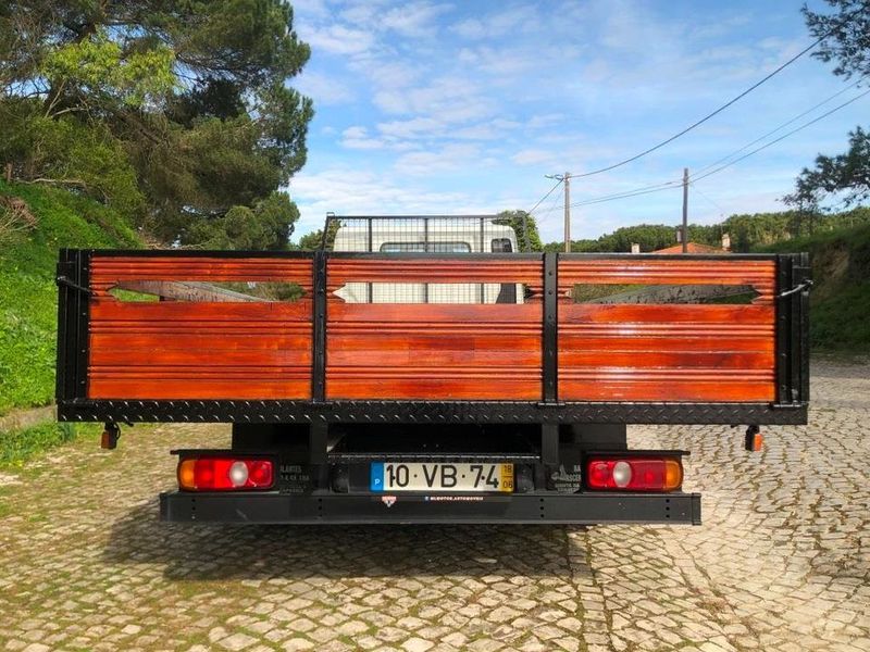 Mitsubishi Fuso canter • 2018 • 93,000 km 5