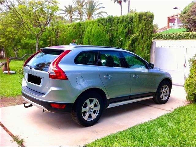 Volvo XC60 • 2011 • 163,500 km 1