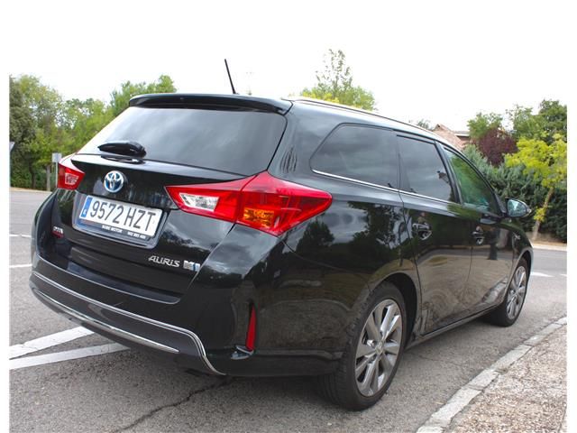 Toyota Auris • 2014 • 87,700 km 6