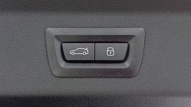 BMW 2 Series • 2024 • 13,176 km 12