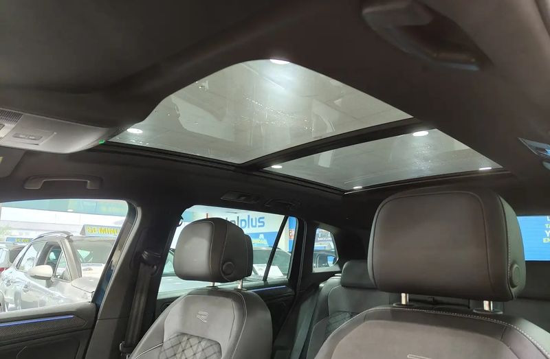 Volkswagen Tiguan • 2023 • 48,591 km 6