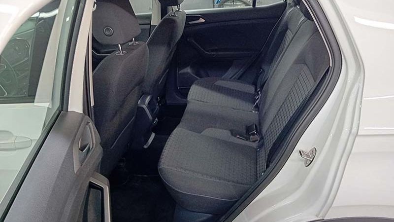 Volkswagen T-Cross • 2023 • 23,733 km 9